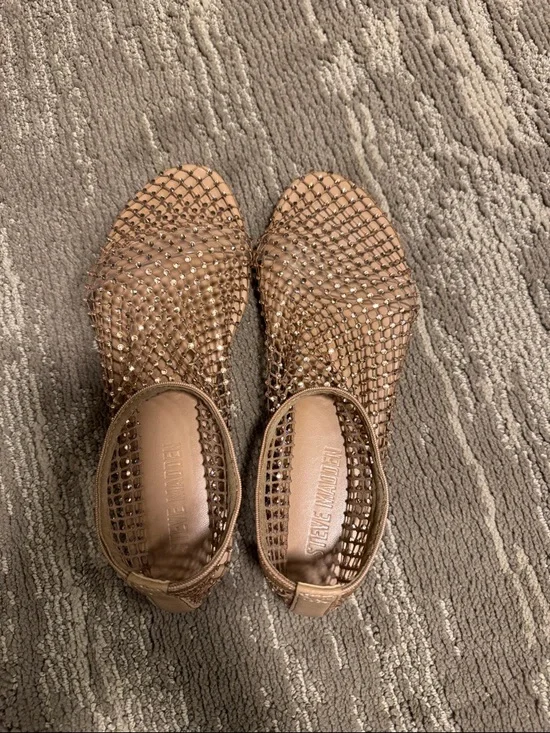 Steve Madden Nude/Tan Mesh Crystal Flats never worn - Picture 4 of 4